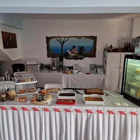 Ξενοδοχείο με διαμερίσματα Stella's 4*